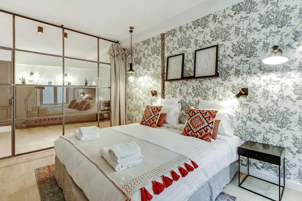 Pick A Flat'S Apartment In Louvre Saint Honore Paris