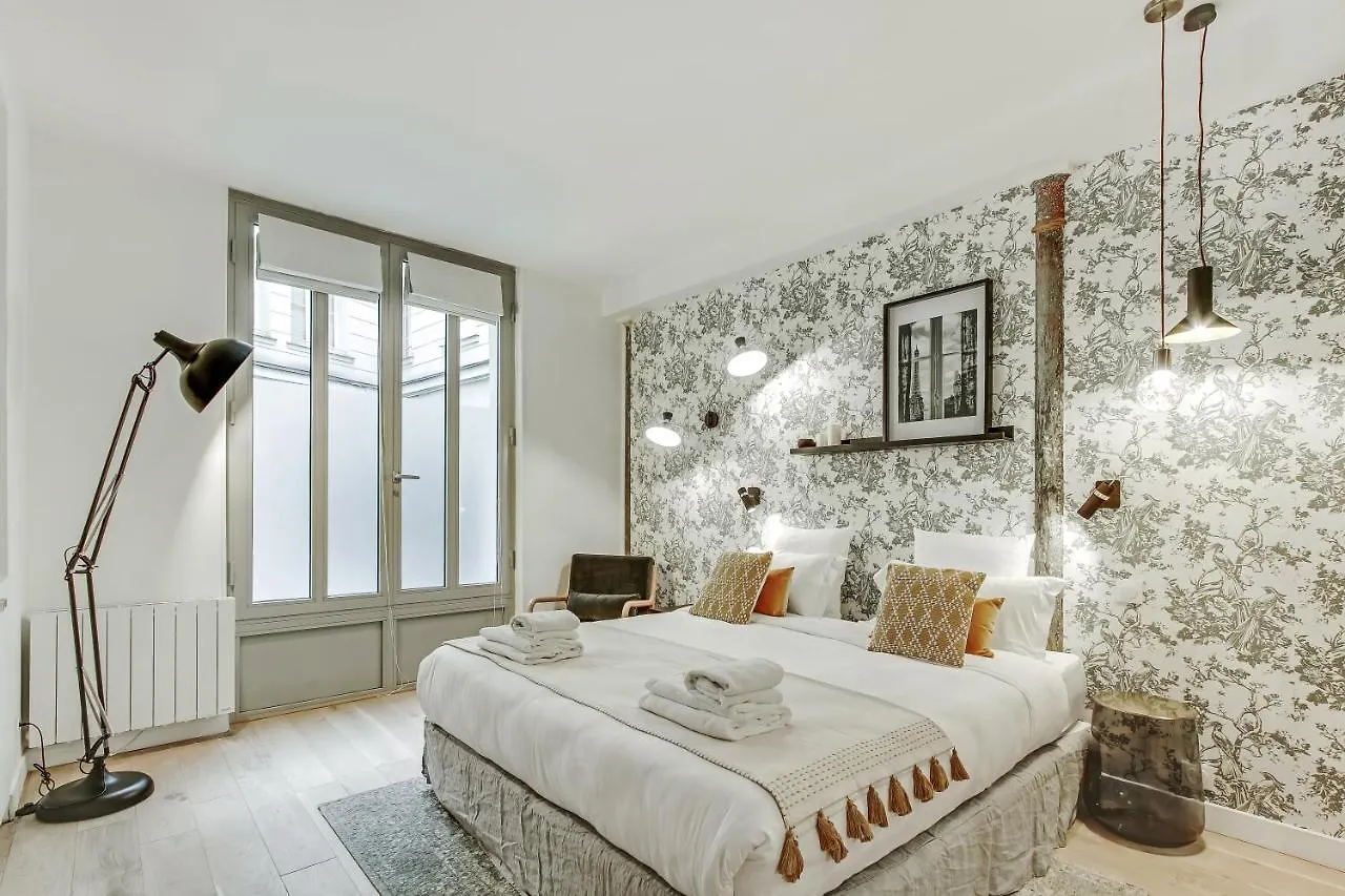 Pick A Flat'S Apartment In Louvre Saint Honore Paris